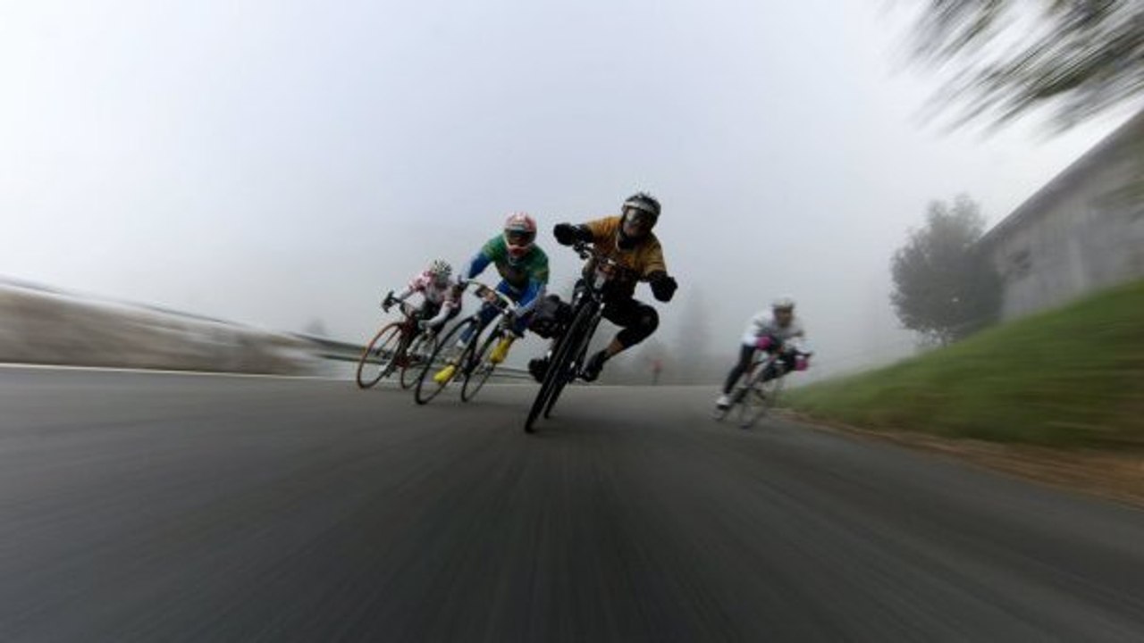 VTT : Une course de vitesse à 95 km/h dans les pentes des Pyrénées !