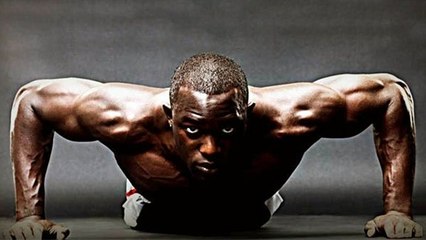 Street Workout : les pompes freestyle énormes de Chadoy Leon