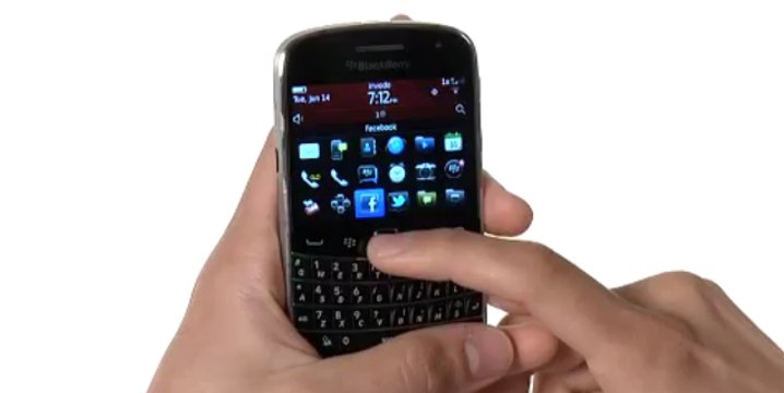 Découvrez les fonctionnalités du BlackBerry Bold 9930 en vidéo