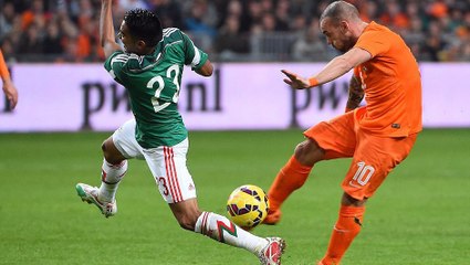 Le but extraordinaire de Wesley Sneijder avec les Pays-Bas