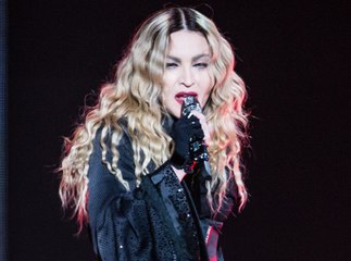 Madonna insulte ses fans