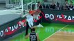 Basket : Blaz Mahkovic inscrit un tir incroyable et très improbable