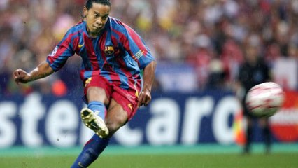 Le but extraordinaire de Ronaldinho avec le FC Barcelone contre Séville