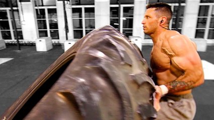 CrossFit : L'énorme entrainement en musique de Jim Rego