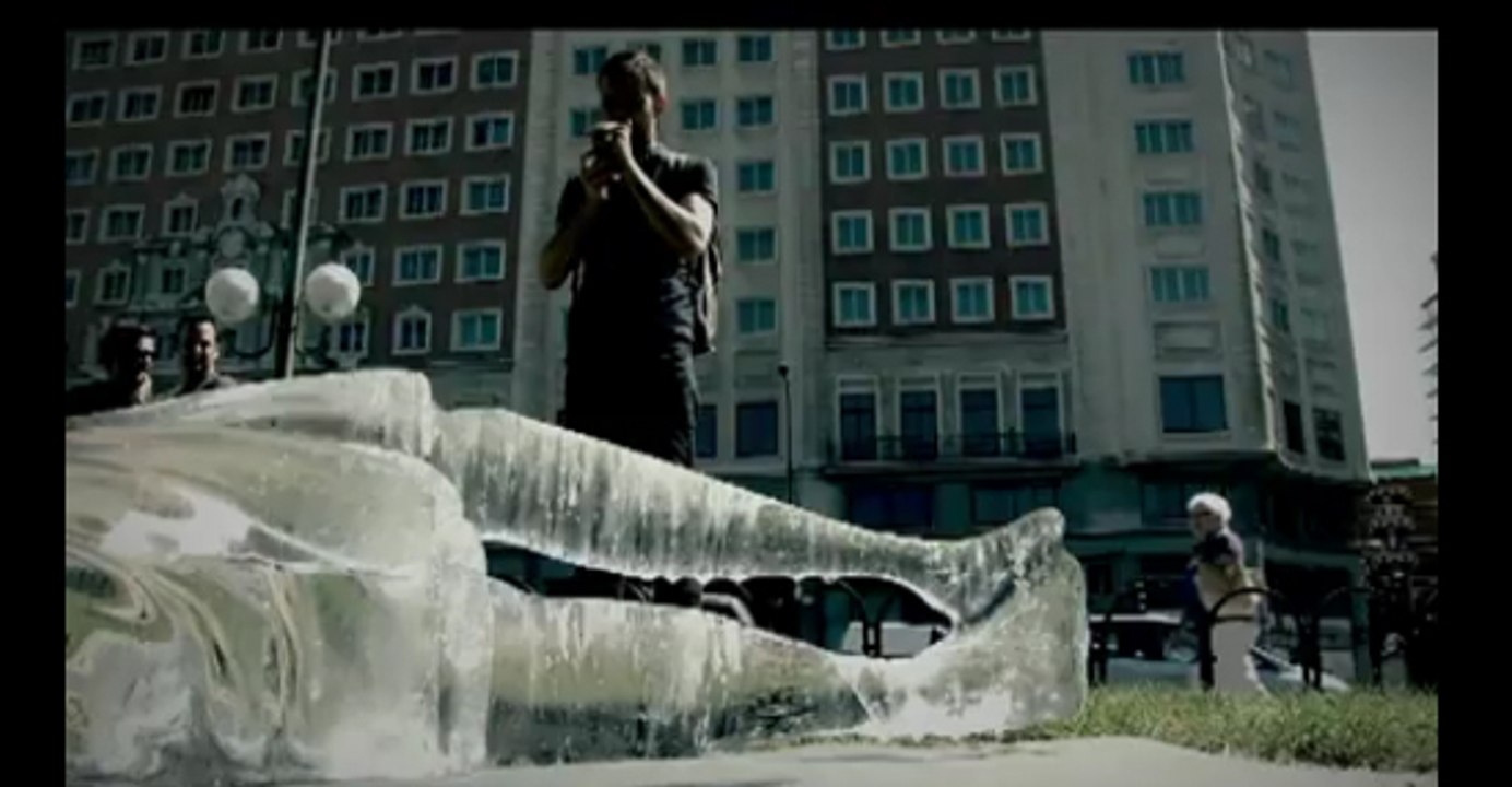 Découvrez la campagne givrée de prévention contre le cancer de la peau en vidéo