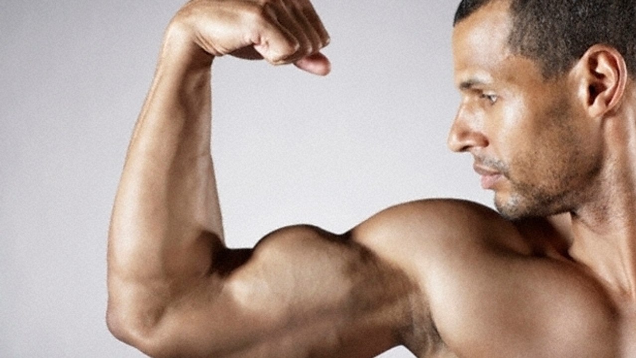 Un programme pour se muscler les biceps à la salle de musculation
