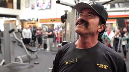 Arnold Schwarzenegger piège les adhérents d'une salle de gym