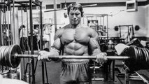L'entrainement surhumain d'Arnold Schwarzenegger lorsqu'il était Mister Univers !