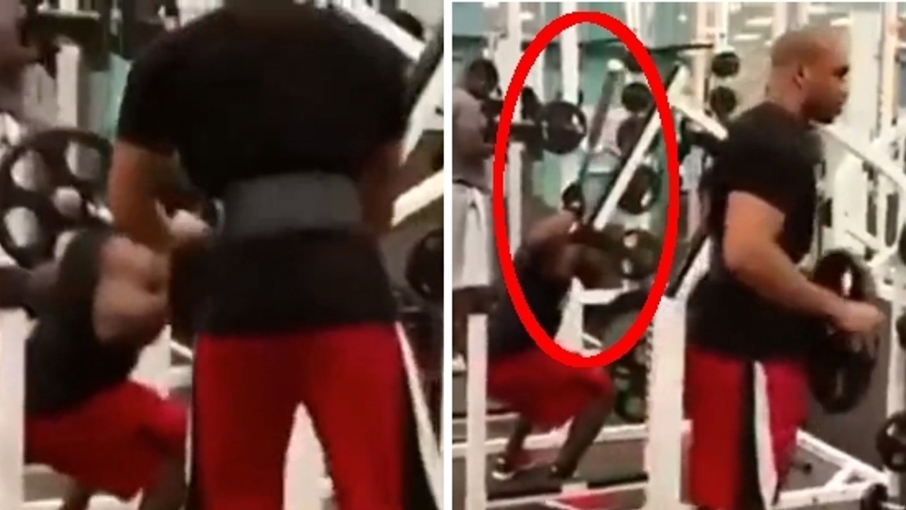 Cet homme a besoin d'un poids à la muscu, ce qu'il va faire est hilarant