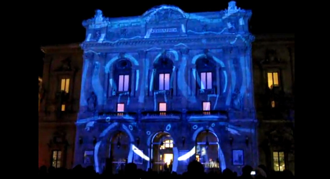 Un flipper géant interactif réalisé pour la Fête des Lumières !