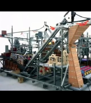 Découvrez le circuit éclectrique géant créé par Chris Burden