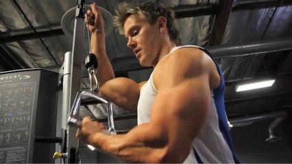 Une série d'astuces utiles pour bien muscler les biceps.