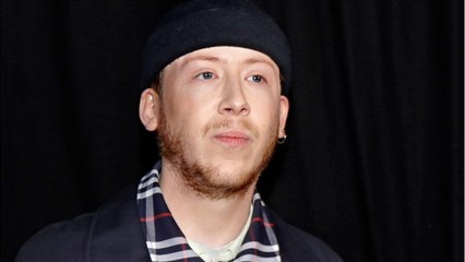 GALA VIDEO - Le chanteur Eddy de Pretto harcelé sur les réseaux sociaux : 17 internautes interpellés