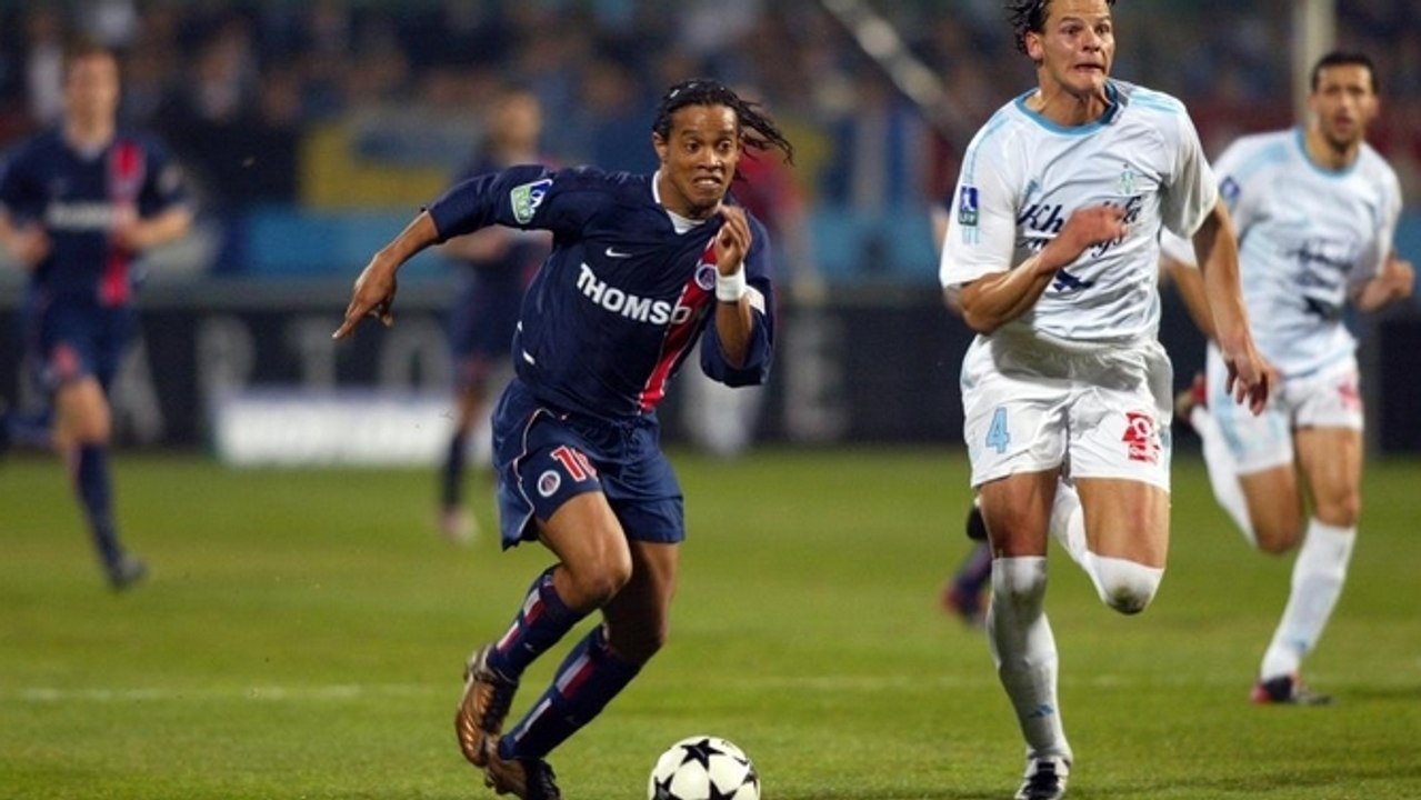 Le but anthologique de Ronaldinho lors de OM - PSG en 2003
