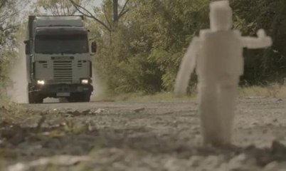 Ce bonhomme en sucre erre à la recherche d'un bon café