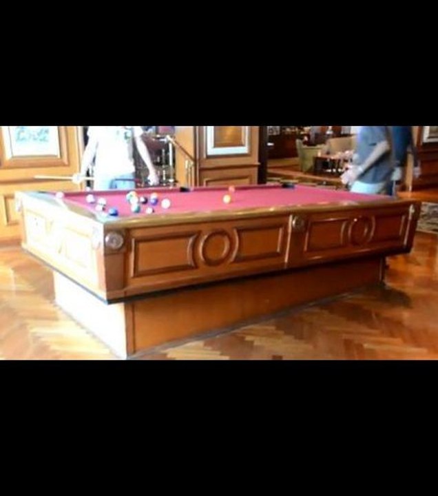 Découvrez comment jouer au billard sur un bateau!