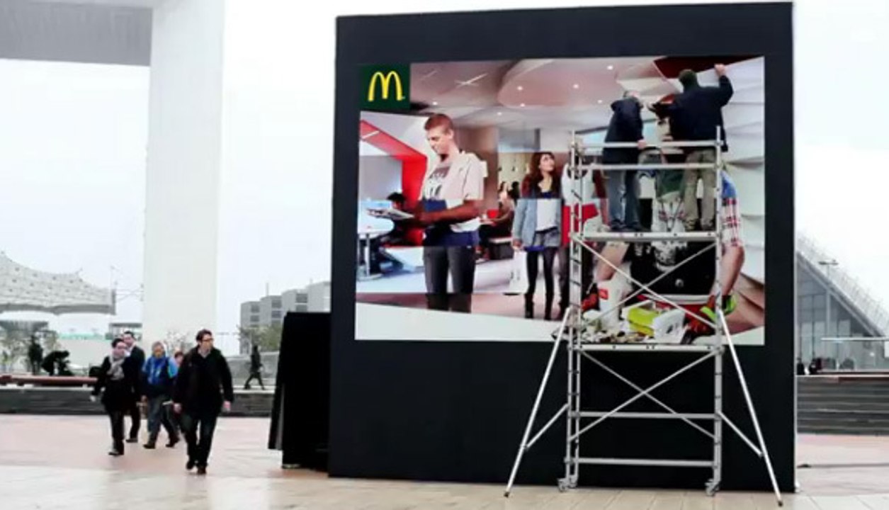 McDonald’s fait participer la population parisienne à sa dernière campagne de publicité