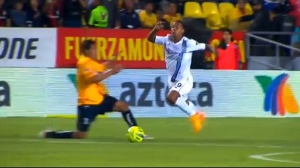 L'énorme simulation de Ronaldinho au Mexique