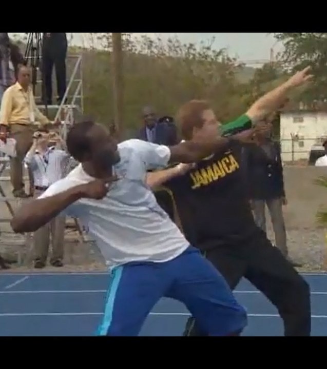 Jamaïque: le prince Harry fait un sprint avec Usain Bolt