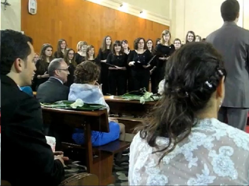 L'hymne de la Ligue des champions est joué pour leur mariage