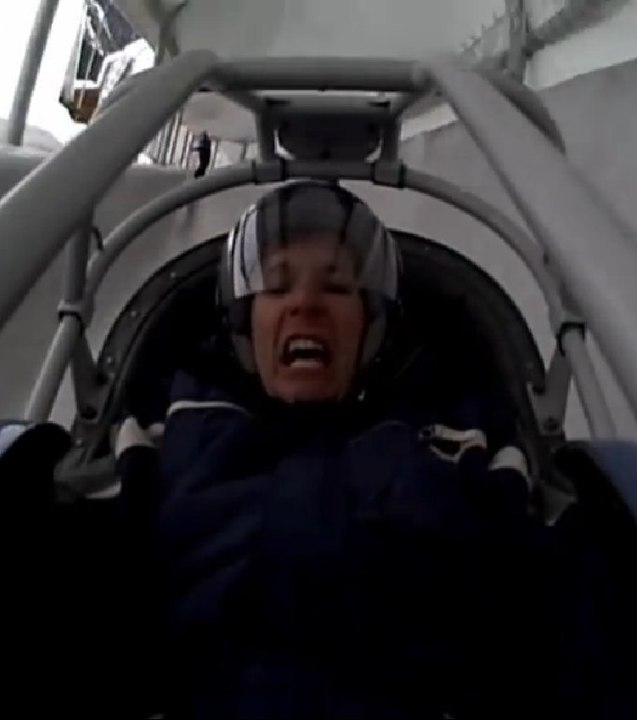 Il est terrorisé au cours d'une descente en bobsleigh