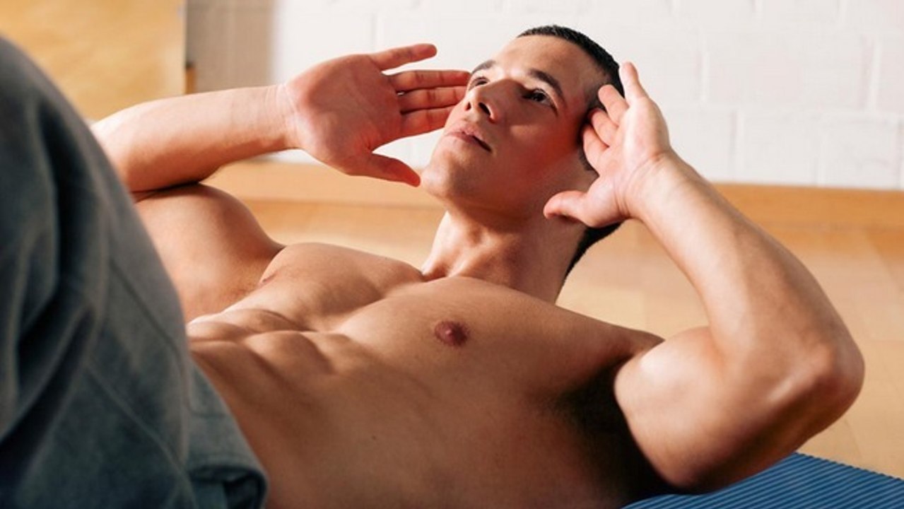 12 exercices à faire à la maison pour se muscler les abdos