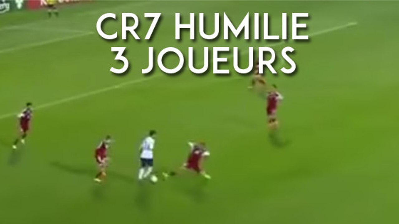 Cristiano Ronaldo enchaîne des dribbles fous avec le Portugal