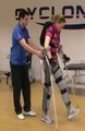 La cavalière paralysée Claire Lomas participe au marathon de Londres