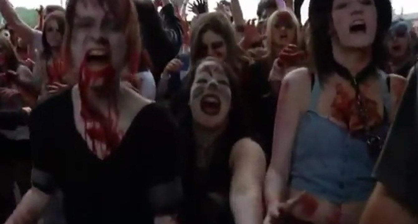 Découvrez la parade de zombies à Prague!