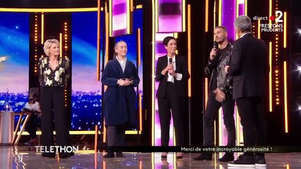 Le chanteur M. Pokora fond en larmes en plein direct face à Sophie Davant et Nagui !