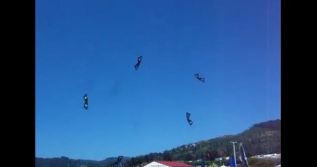 Ils réalisent une chorégraphie spectaculaire avec des cerfs-volants!