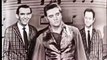 Elvis Presley - 'Maybellene': La Légende du Rock 'n' Roll Donne Vie à ce Classique Éternel de Chuck Berry!
