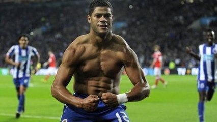 Hulk répond de la meilleure des manières à des supporters racistes