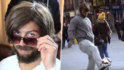 Cristiano Ronaldo se déguise en SDF pour surprendre les passants dans les rues de Madrid