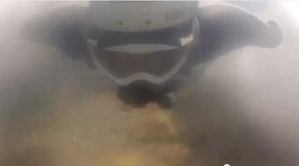 Il bat quatre records en un seul saut en wingsuit !