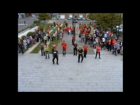 Des commerçants font un flash mob pour la Fête de la musique