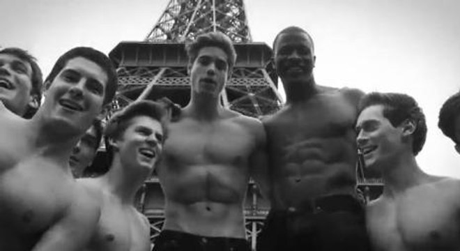 Zapping du web : les mannequins d'Abercrombie and Fitch nus sur ''Call Me Maybe''