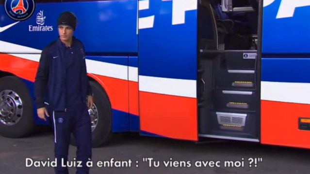 David Luiz propose à un jeune fan handicapé de rentrer à Paris avec lui !