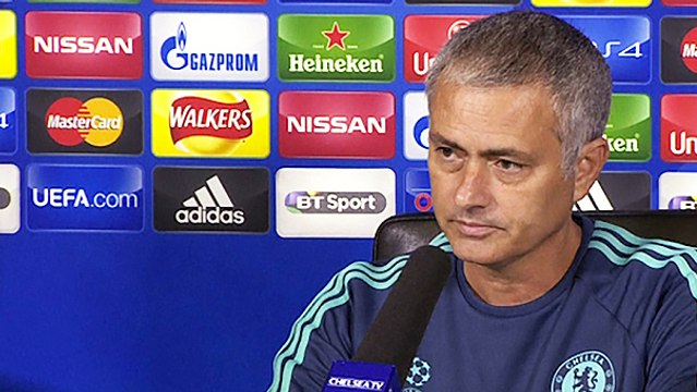 José Mourinho détruit un journaliste en conférence de presse