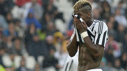 Paul Pogba tire un coup franc totalement ridicule avec la Juventus