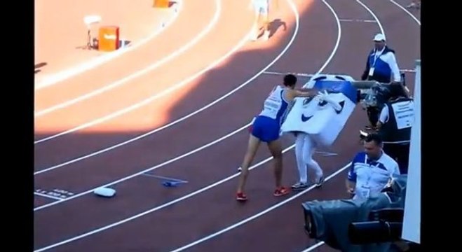 Athlétisme : Enervé, Mahiedine Mekhissi pousse la mascotte de la compétition