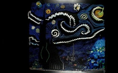 Il détruit "La Nuit Etoilée" de Van Gogh en 7000 dominos