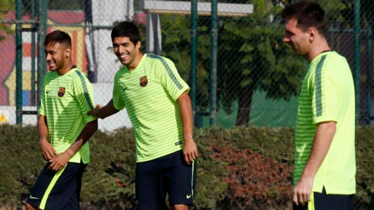 Neymar humilie Luis Suárez avec un geste totalement fou