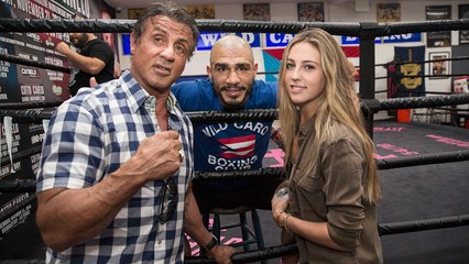 Sylvester Stallone rend visite au boxeur Miguel Cotto et à son entraîneur Freddie Roach