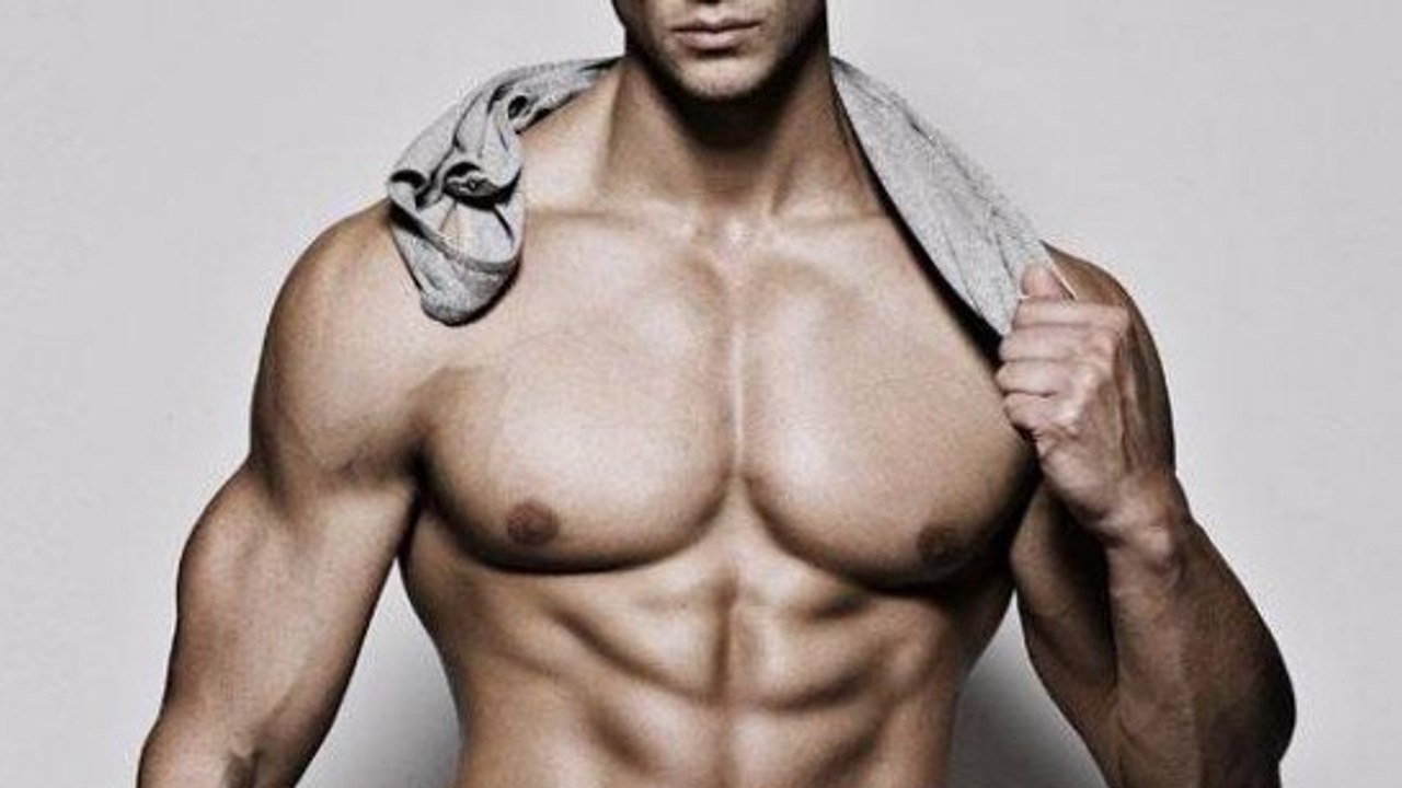 Exercice musculation pectoraux : Comment faire des pompes déclinées parfaites en vidéo