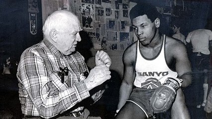 Mike Tyson met KO son adversaire en seulement 9 secondes à 15 ans