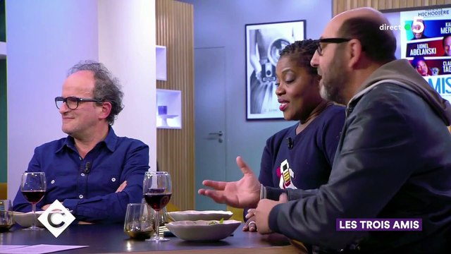 Elle est folle : Kad Merad offusqué par une remarque d'Anne-Elisabeth Lemoine dans C à Vous