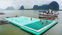 Thaïlande : le terrain de football le plus insolite du monde sur l'eau