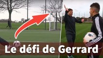 Steven Gerrard se fait plaisir avec deux freestylers lors d'une séance de frappe hallucinante