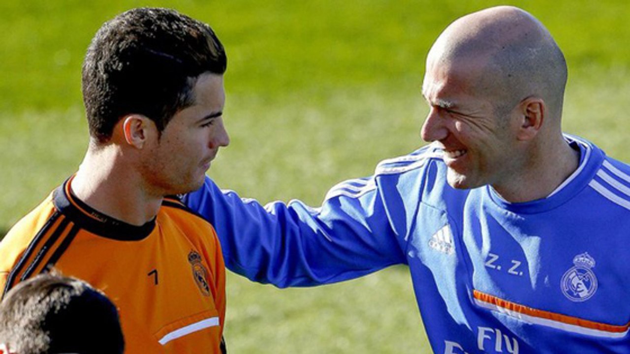 Cristiano Ronaldo mécontent d'avoir perdu un concours contre Zinédine Zidane